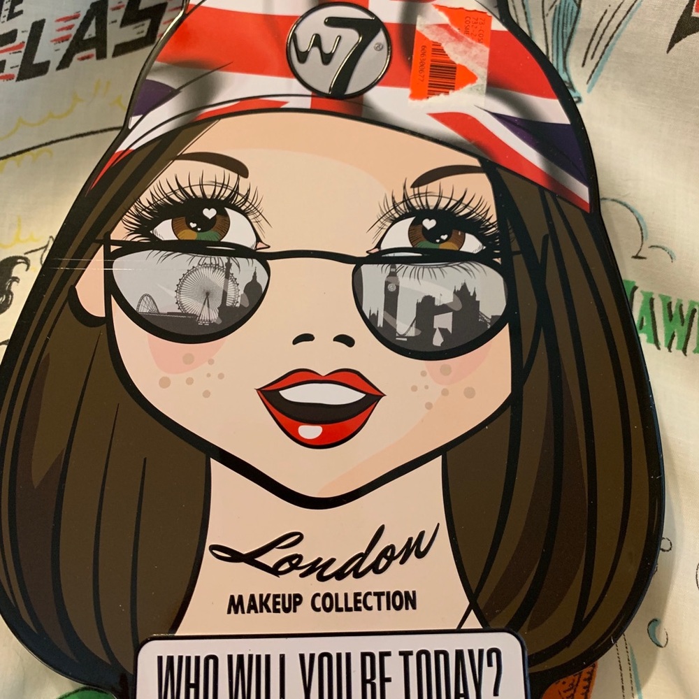 W7 London Make Up collection